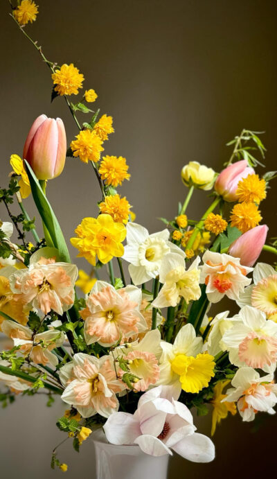 Daffodil arrangement by Befleur